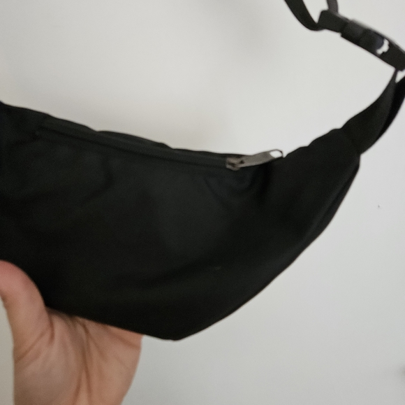 Black cross body bag - Picture 4 of 4